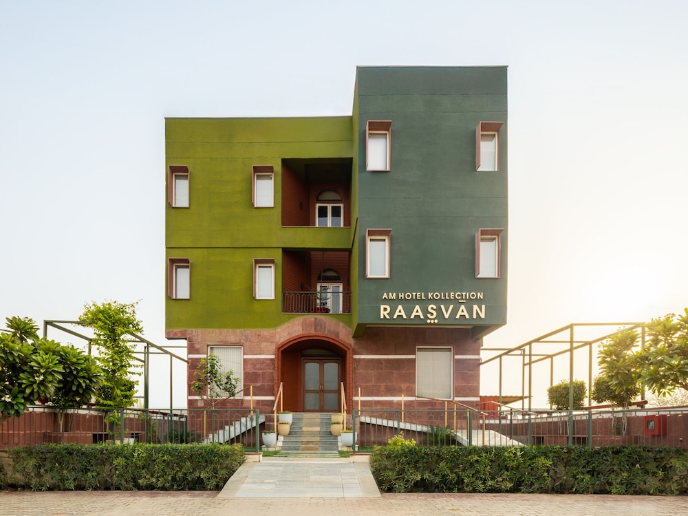 Raasvan Vrindavan AM Hotel Kollection - carbon neutral hotel in Vrindavan