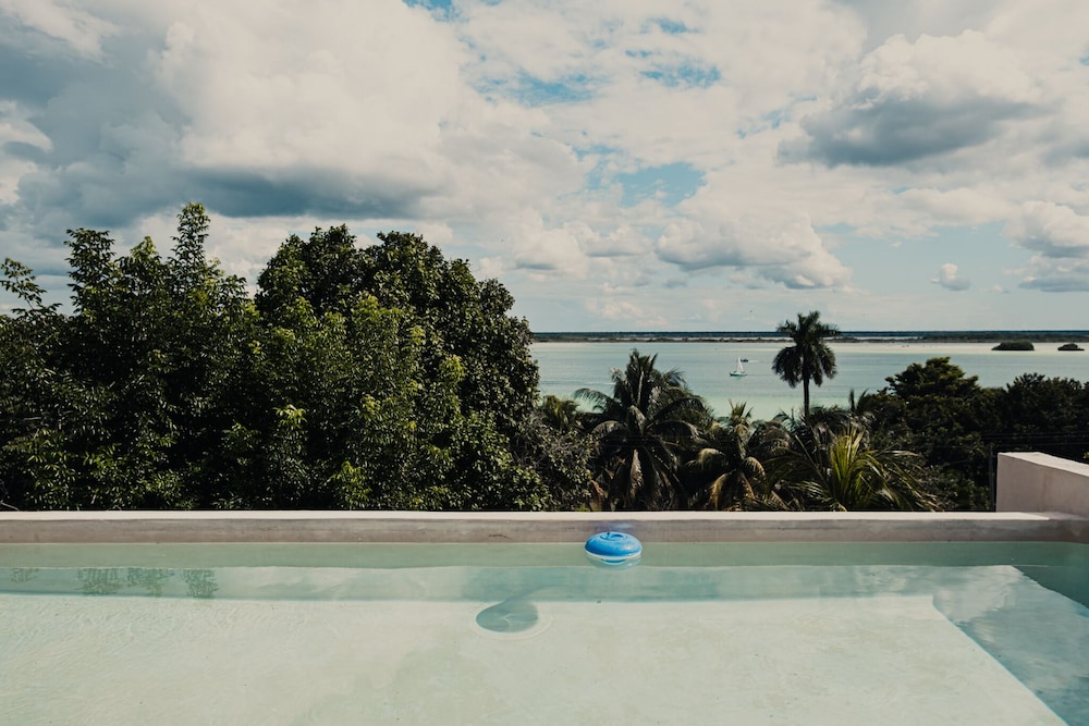 Private pool
