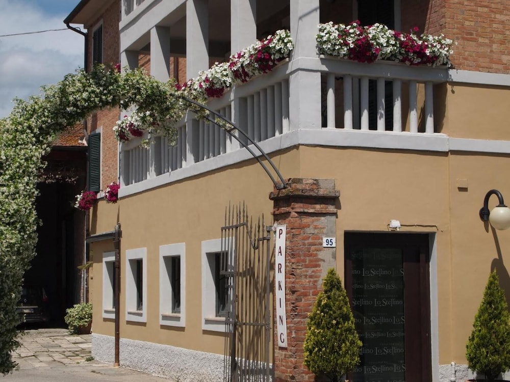 Soggiorno Lo Stellino — 4-Star Luxury Hotel in Siena, Italy