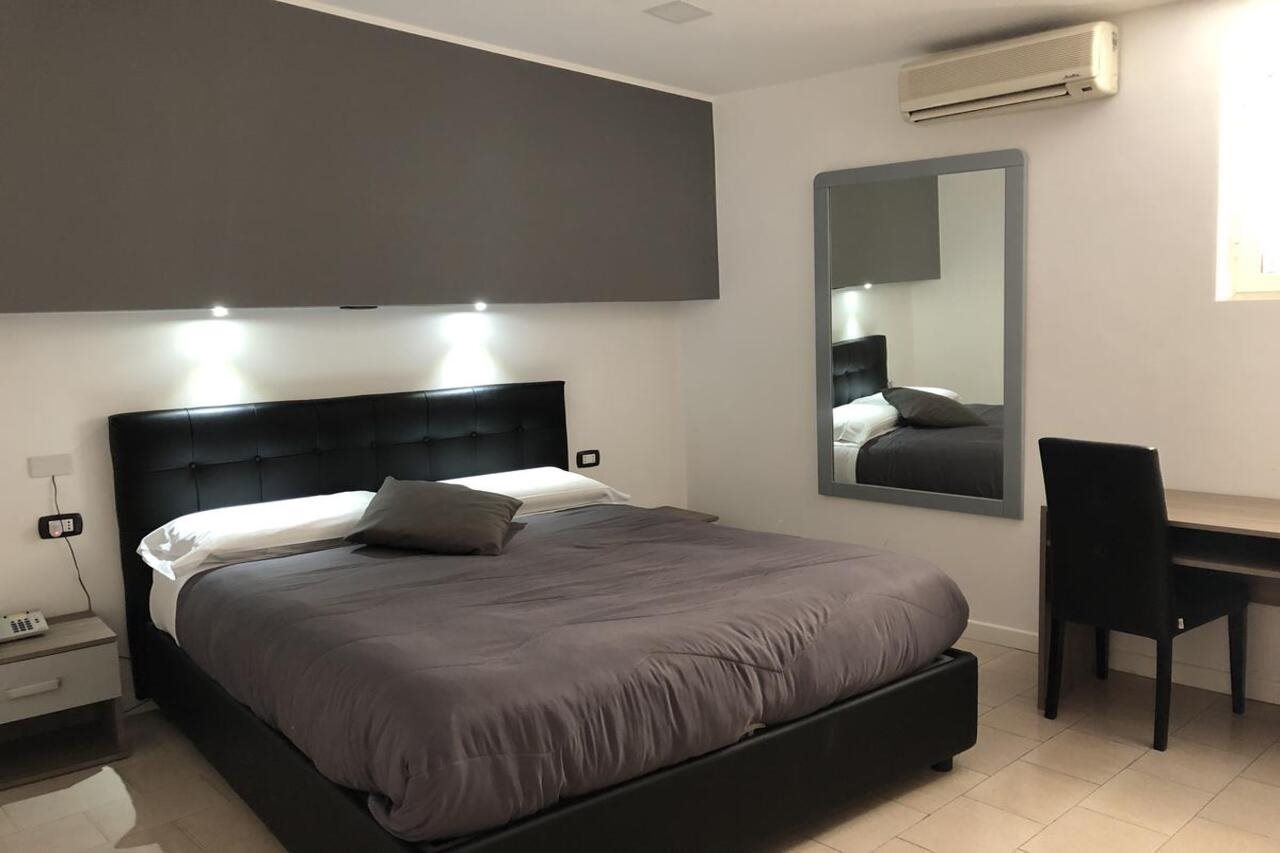Hotel Nettuno - last minute hotel in Naples