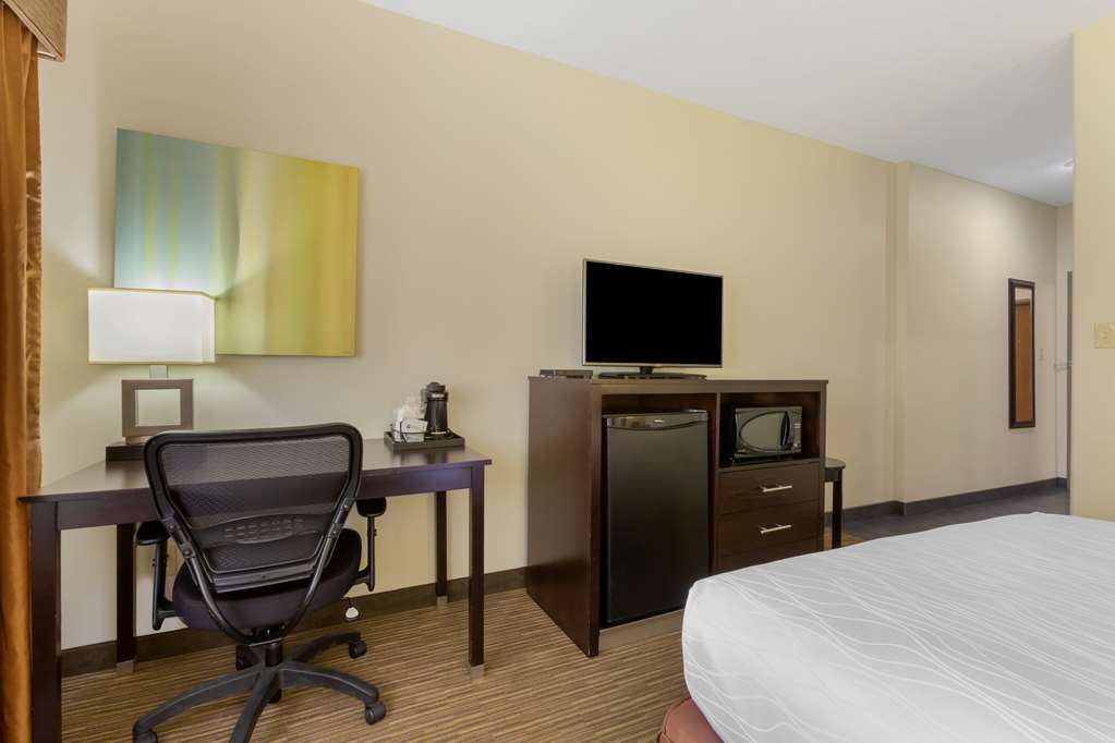 Best Western Plus The Four Corners Inn - photo 14