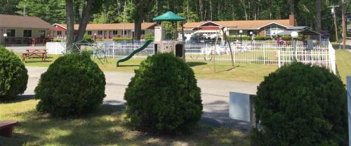 Marcotte Motor Court - photo 41