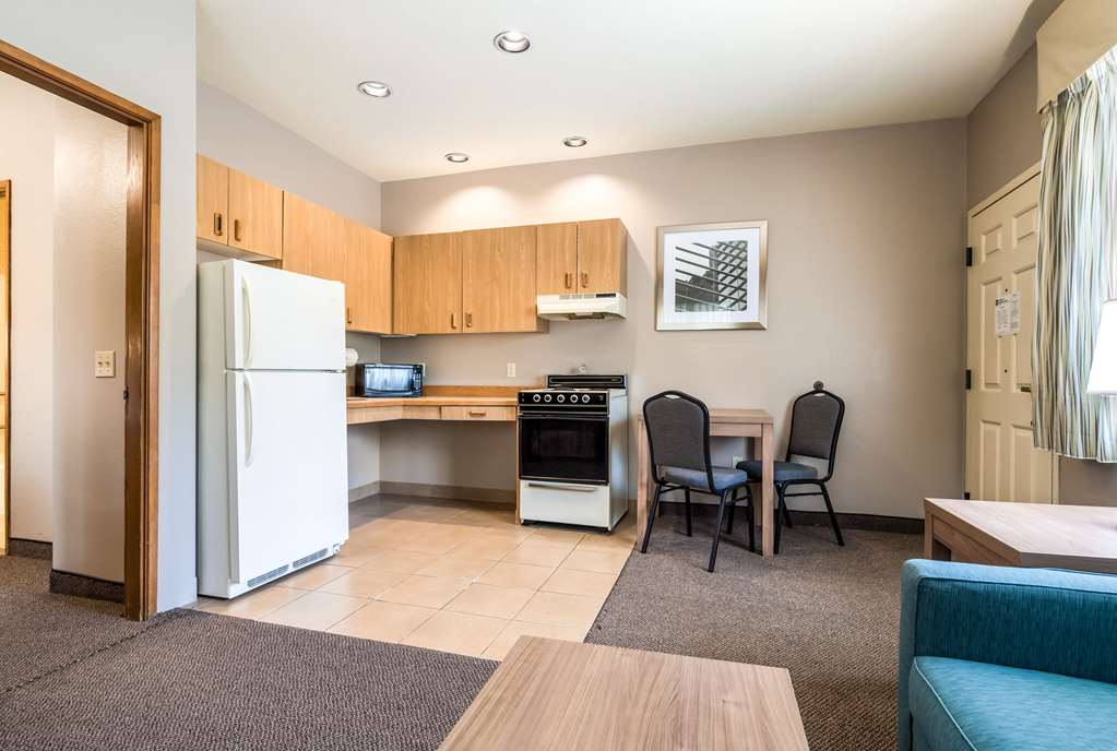 Quality Inn & Suites Bainbridge Island - photo 39