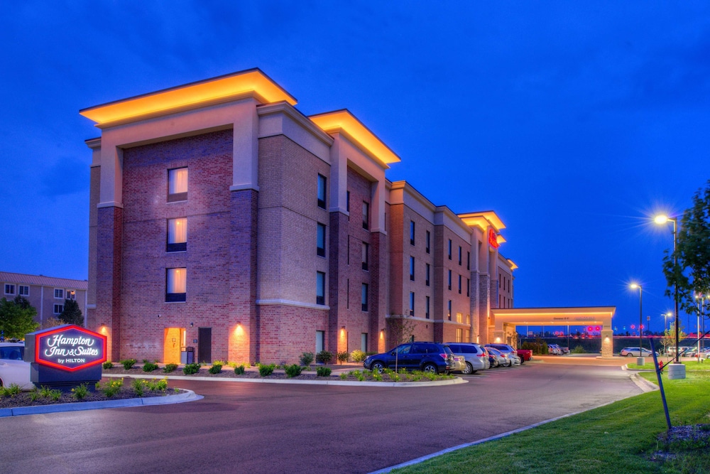 Hampton Inn & Suites Wixom - photo 59