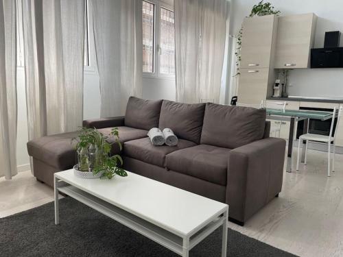 Appartamento Loft Navigli Bocconi Iulm — 4-Star Luxury Hotel in Milan, Italy