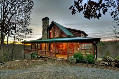 Serendipity - carbon neutral hotel in Morganton