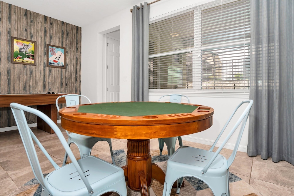 New Decor With Mickey Nemo Tinkerbell & Star Wars Rooms Private Pool and Game Room - photo 76