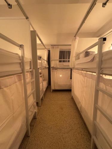 Twenty Two Place Hostel Sukhumvit 22