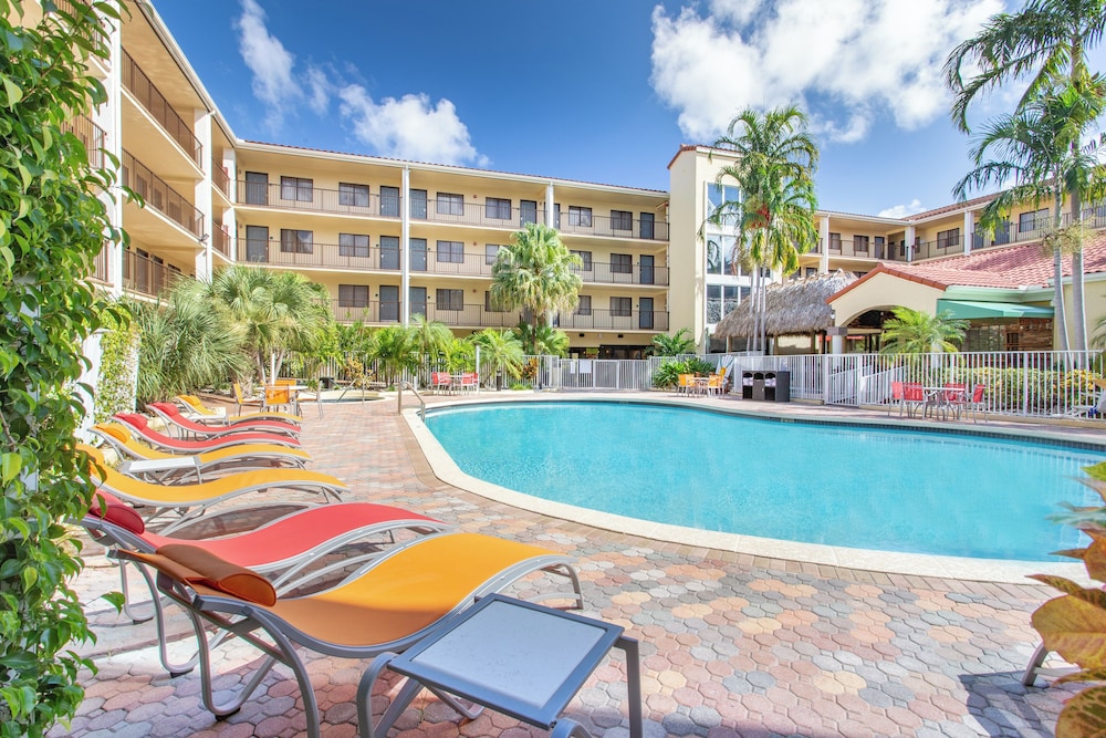 Holiday Inn & Suites Boca Raton North by IHG - photo 44