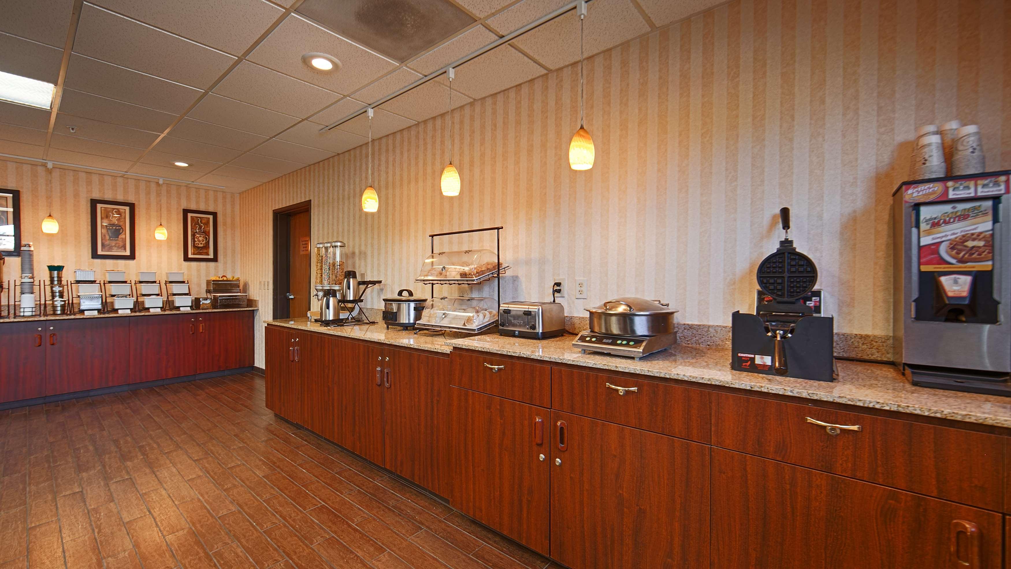 Best Western Plus Meridian - photo 24