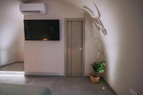 Sea Glow Luxury Apartment 2BR 2BA con vista mare a Bisceglie — 4-Star Luxury Hotel in Bisceglie, Italy