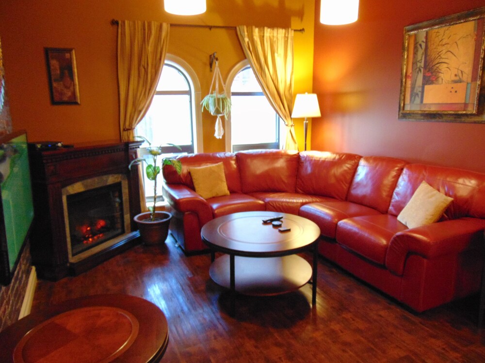 Downtown Executive Suites Water Street — 4-Star Luxury Hotel in St. John's, Canada