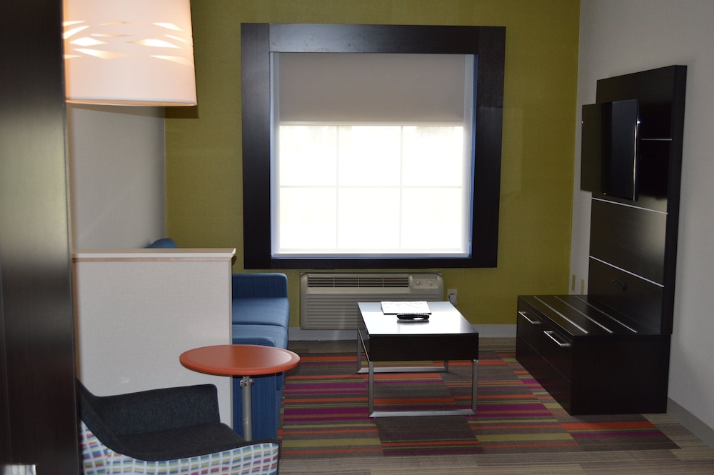 Holiday Inn Express Bloomsburg by IHG - photo 24