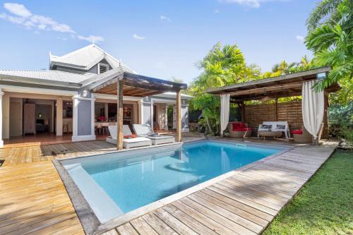 Villa DOUCEUR INDIGO pour 6 avec piscine et citerne à eau — 4-Star Luxury Hotel in Saint-Francois, Guadeloupe