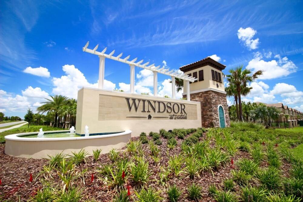 Stunning Disney Home w Pool & Free Resort Access - photo 41