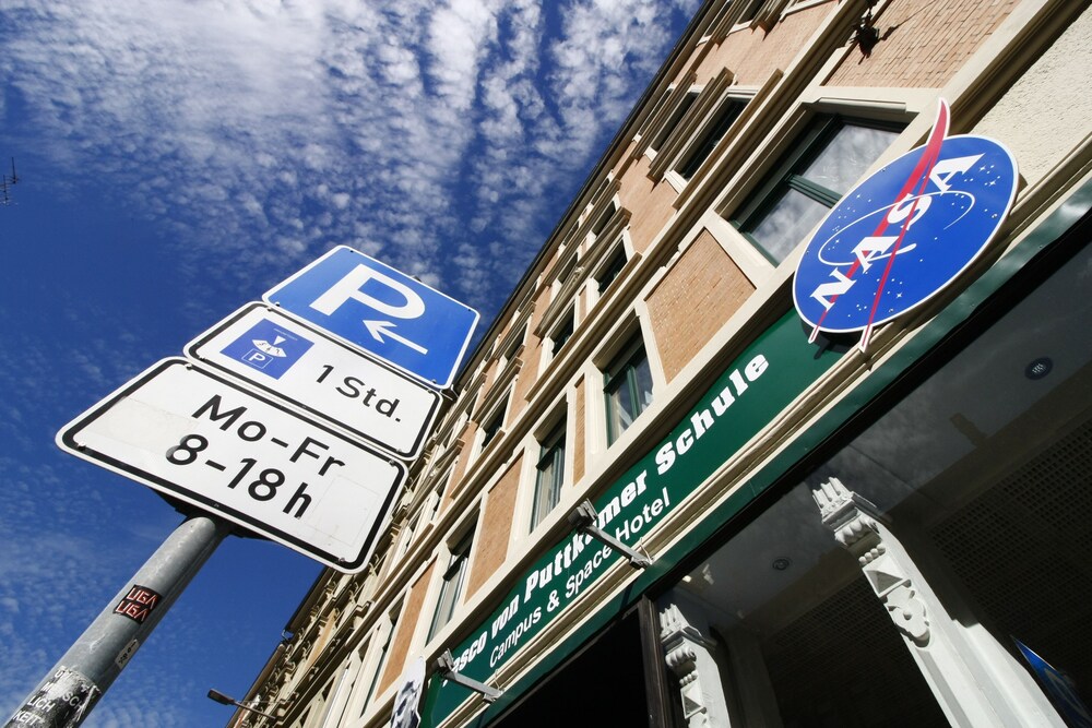 Space Hotel Im Campus Der Jvp Schule