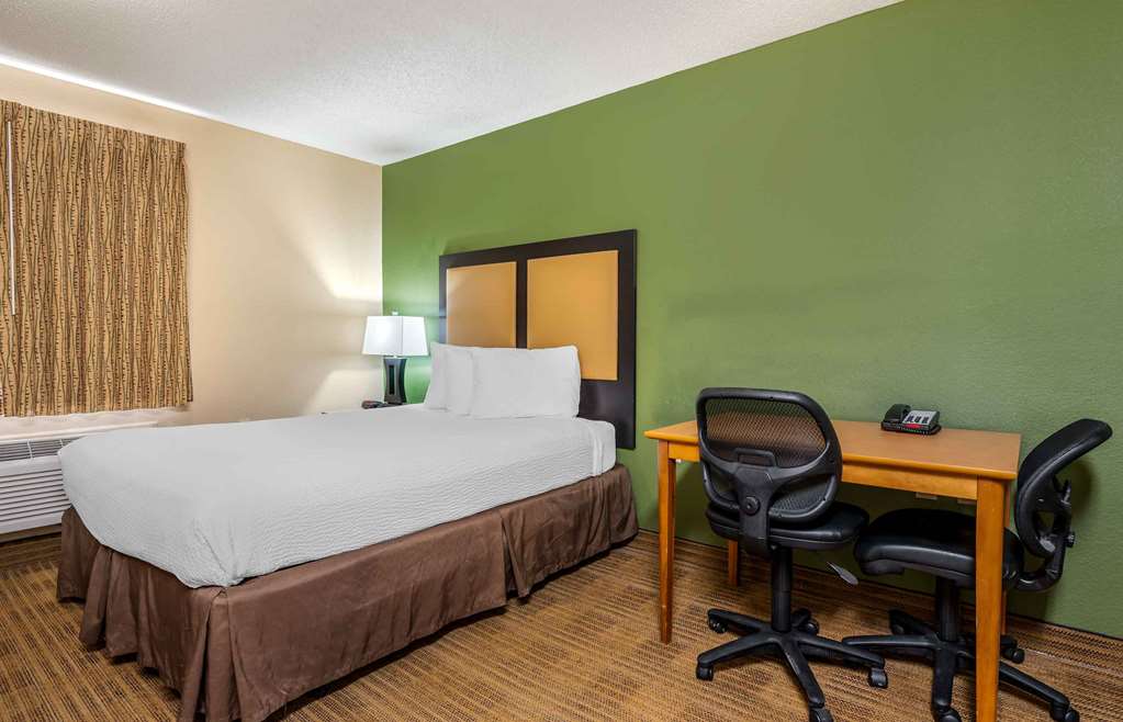 Extended Stay America Suites Evansville East - photo 7