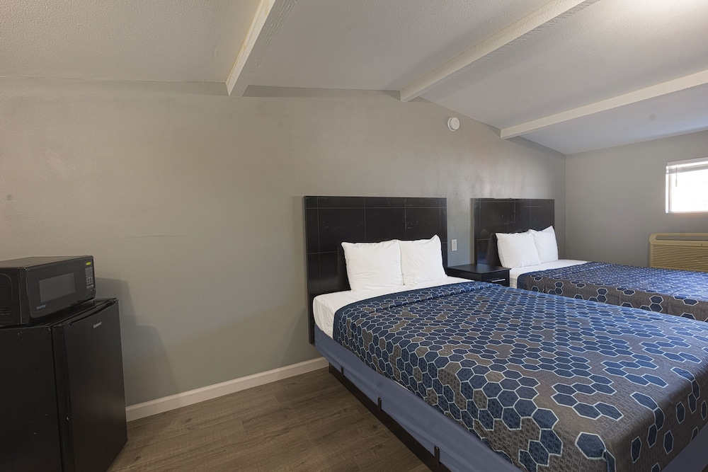 Sands Inn Winnie - photo 19