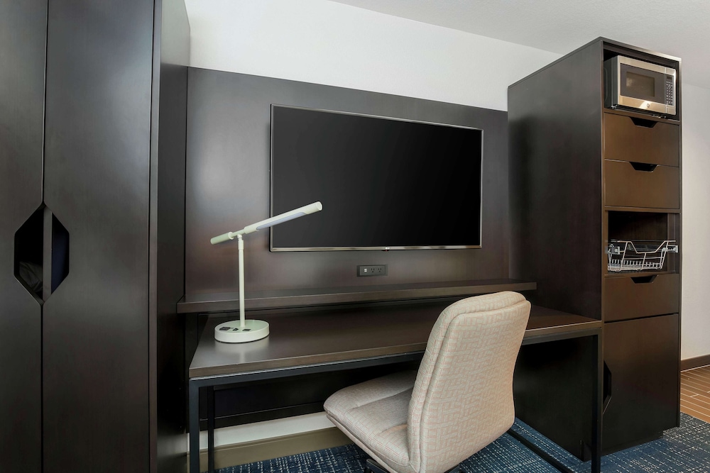 Hampton Inn & Suites Denver Tech Center - photo 12