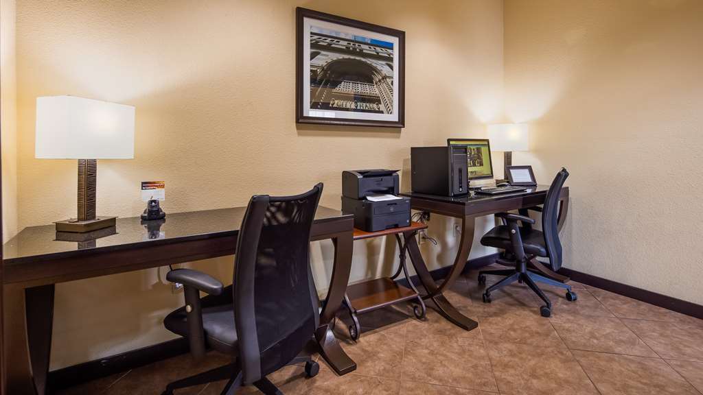 Best Western Windsor Pointe Hotel & Suites Frost Bank Center - photo 18