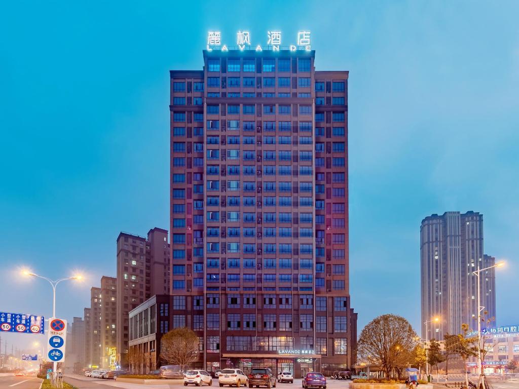 Lavande Hotel Lujiang Zhouyu Avenue — Lucheng