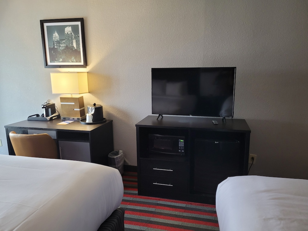 Comfort Inn & Suites Carrollton - photo 10