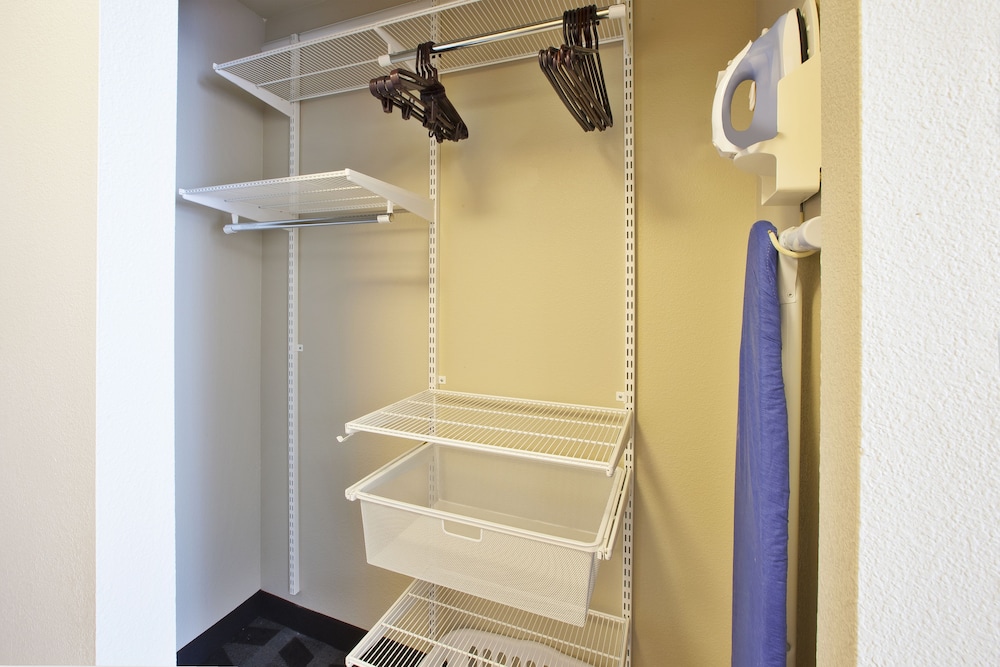 Towneplace Suites By Marriott Detroit Livonia - photo 14