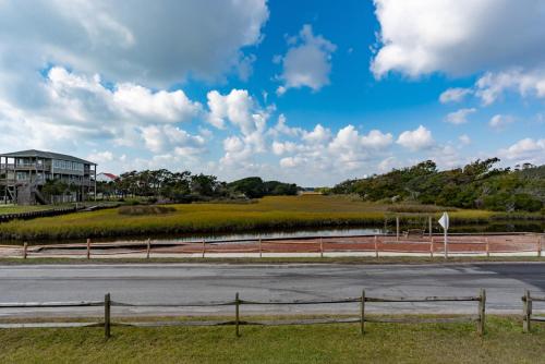 Kay La Plaj by Oak Island Accommodations - photo 7