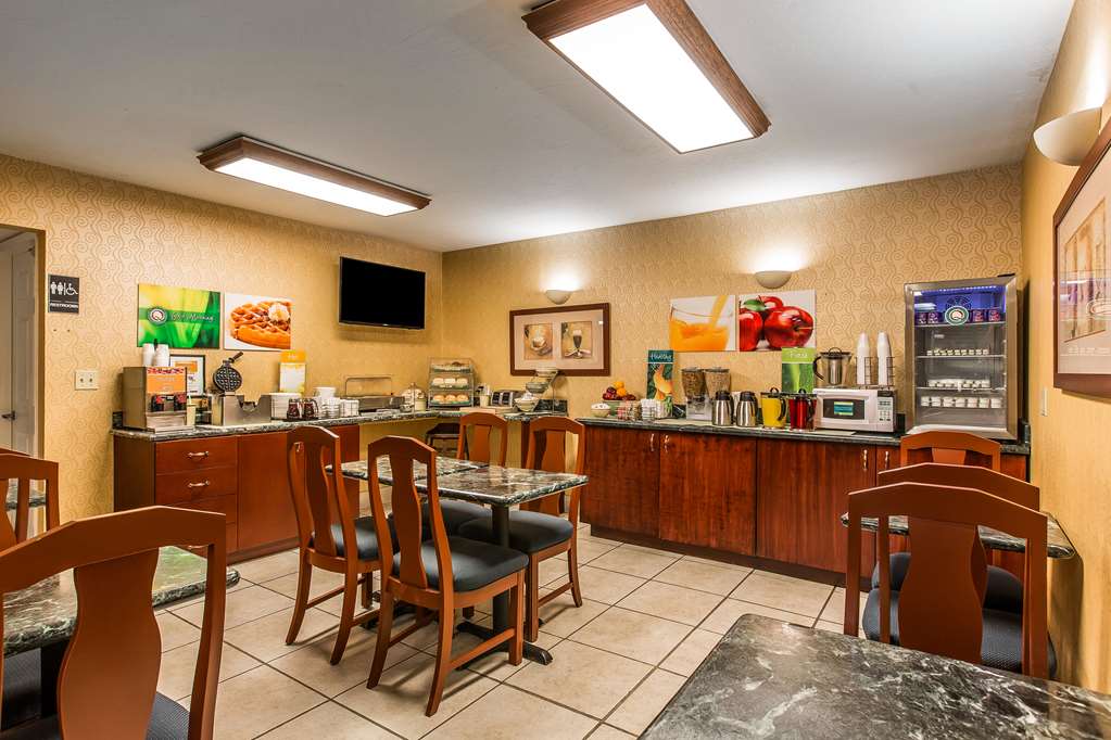 Quality Inn Near China Lake Naval Station - photo 40