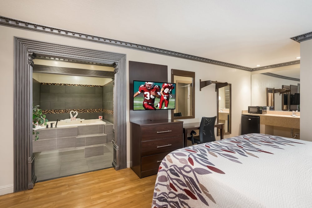 Red Roof Inn Stockton - photo 16