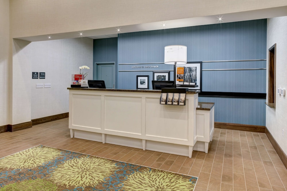 Hampton Inn & Suites Vero Beach Downtown - photo 5