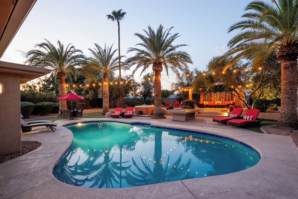 Sunset Palms Pool Spa Sports Court Scottsdale 21997278 — Phoenix