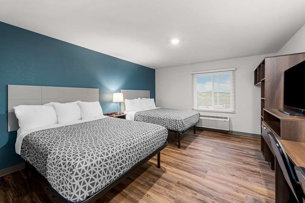 Woodspring Suites Kansas City Airport - photo 13