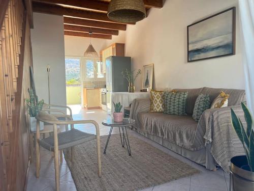 Perdika's Cove spacious sea view family home — 4-Star Luxury Hotel in Perdika, Greece