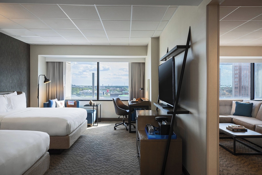 Renaissance Toledo Downtown Hotel - photo 19