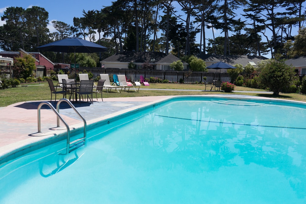 Butterfly Grove Inn - photo 44