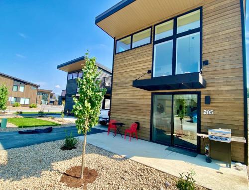 Red Poppy at the Quarry — 4-Star Luxury Hotel in Whitefish, United States
