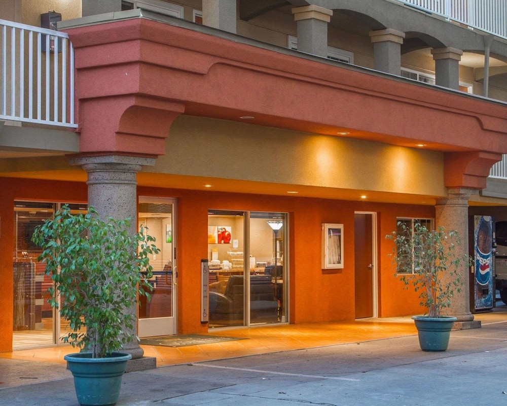 Quality Inn Sacramento Convention Center - photo 34