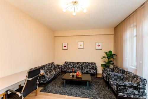 Central Comfort Place