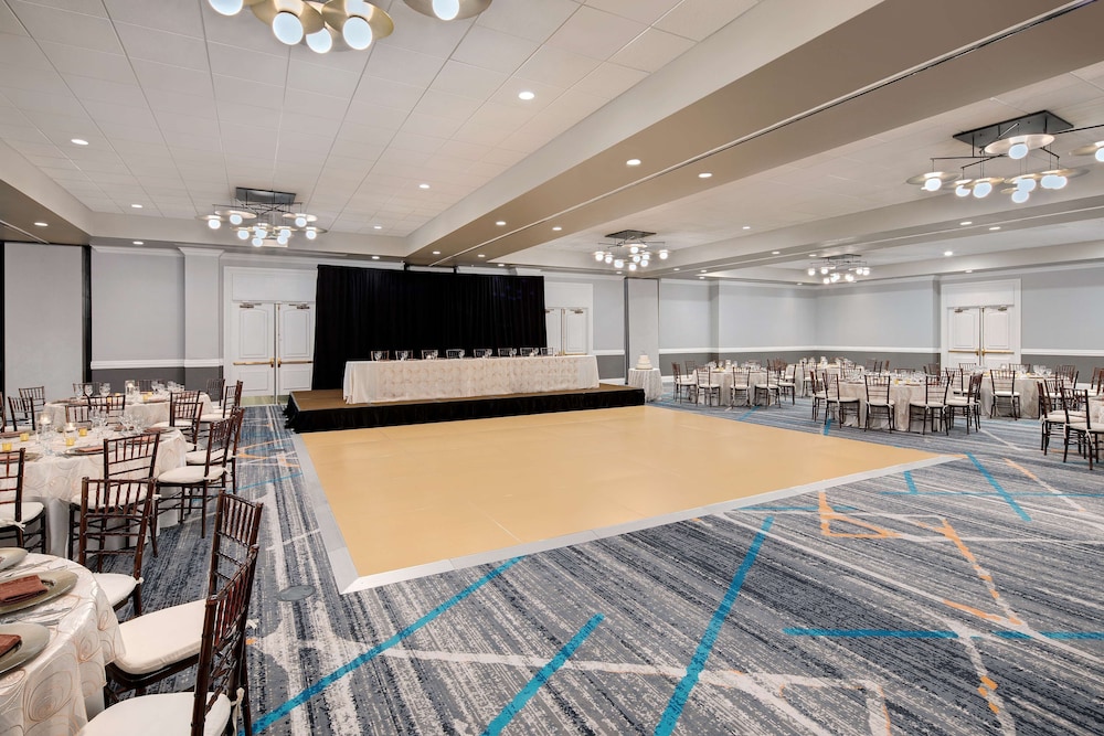 Embassy Suites by Hilton San Rafael at Marin Center - photo 55