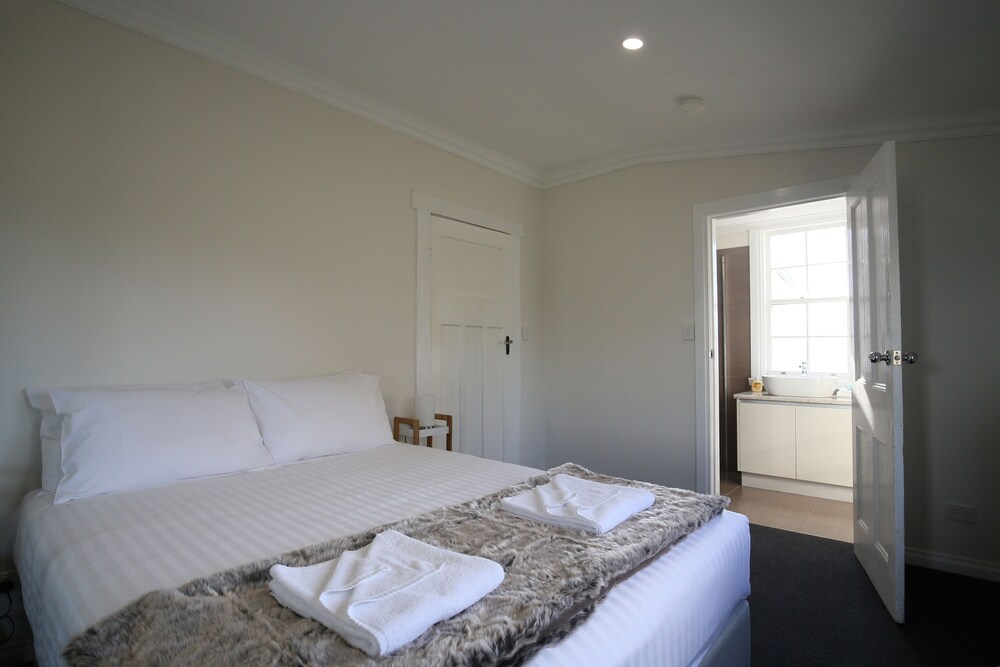Leichhardt Cottages — Saint Leonards — photo 3