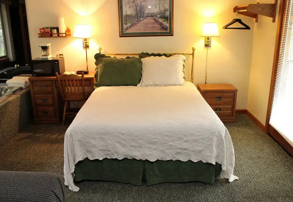Sunnyside Knoll Resort - photo 23