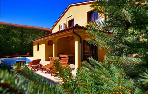 Villa Luces — 5-Star Luxury Hotel in Pula, Croatia
