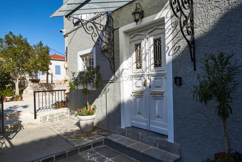 Galaxidaki 1857 guesthouse — 4-Star Luxury Hotel in Galaxidhion, Greece