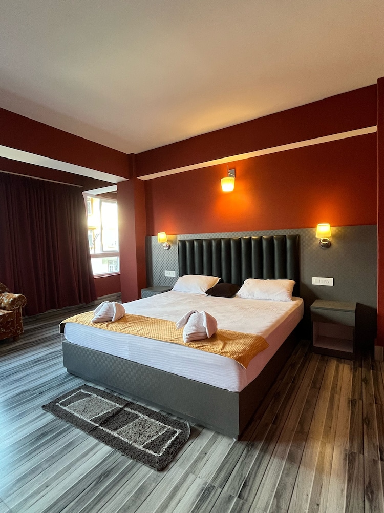 Arrived Inn in Gyalshing, India