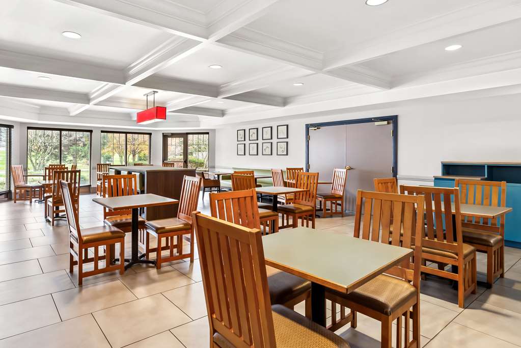 Country Inn & Suites by Radisson Portage IN - photo 41