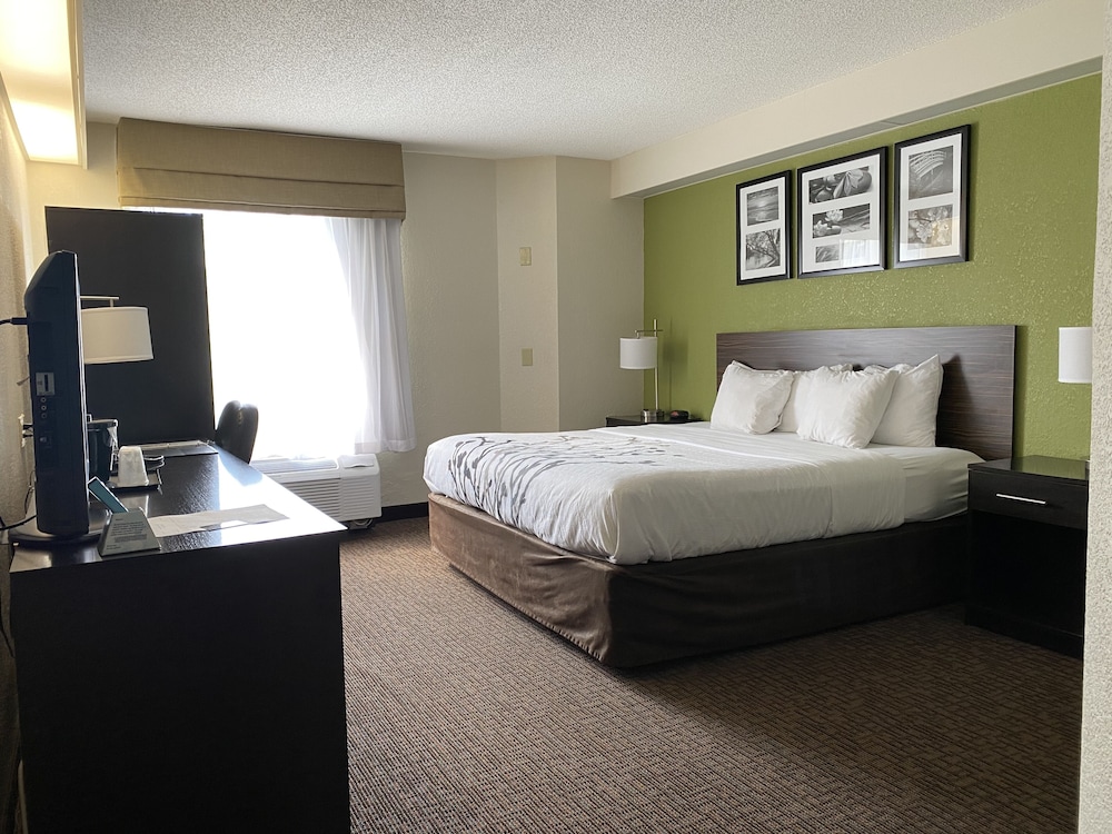 Spark by Hilton Louisville Airport - photo 25