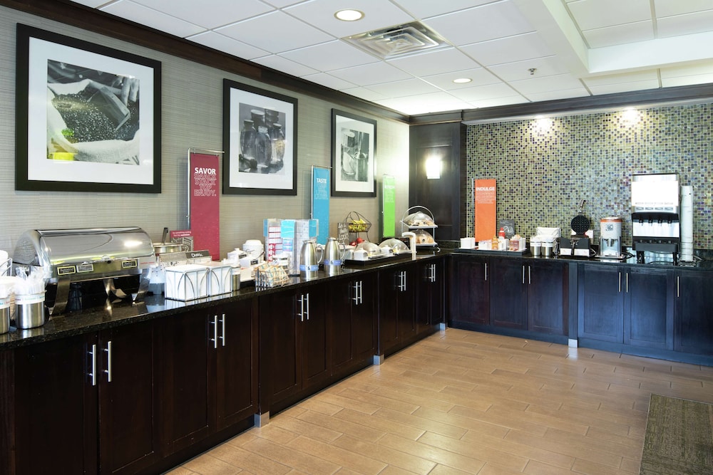 Hampton Inn Atlanta Town Center Kennesaw - photo 22