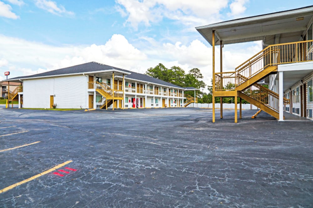 Economy Inn by OYO Ashburn I 75 - photo 20