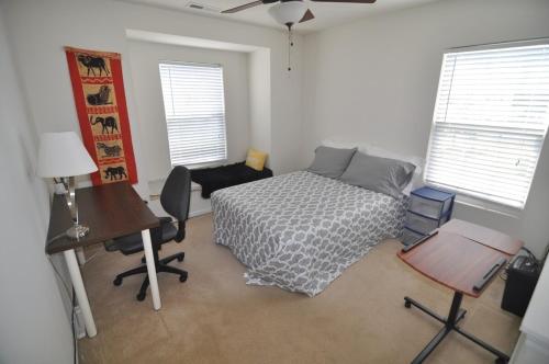 Spacious 3br Home In Quiet Neighborhood — 4-Star Luxury Hotel in Durham, United States